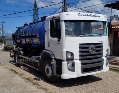 Constellation 13-180 com tanque limpa fossa